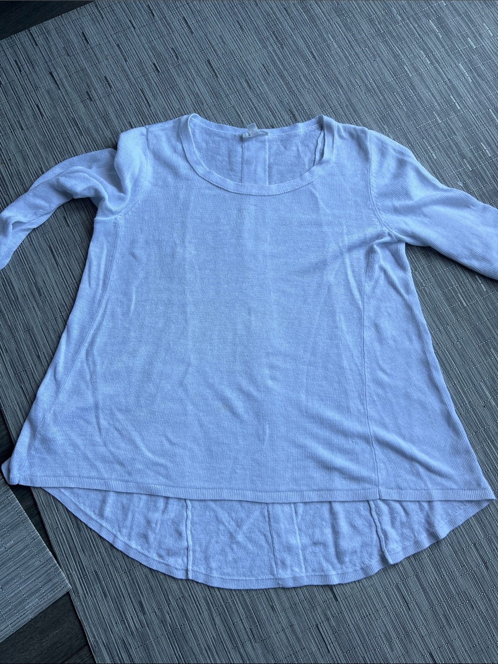 EILEEN FISHER White Organic Cotton High Low Top Medium - Picture 9 of 11